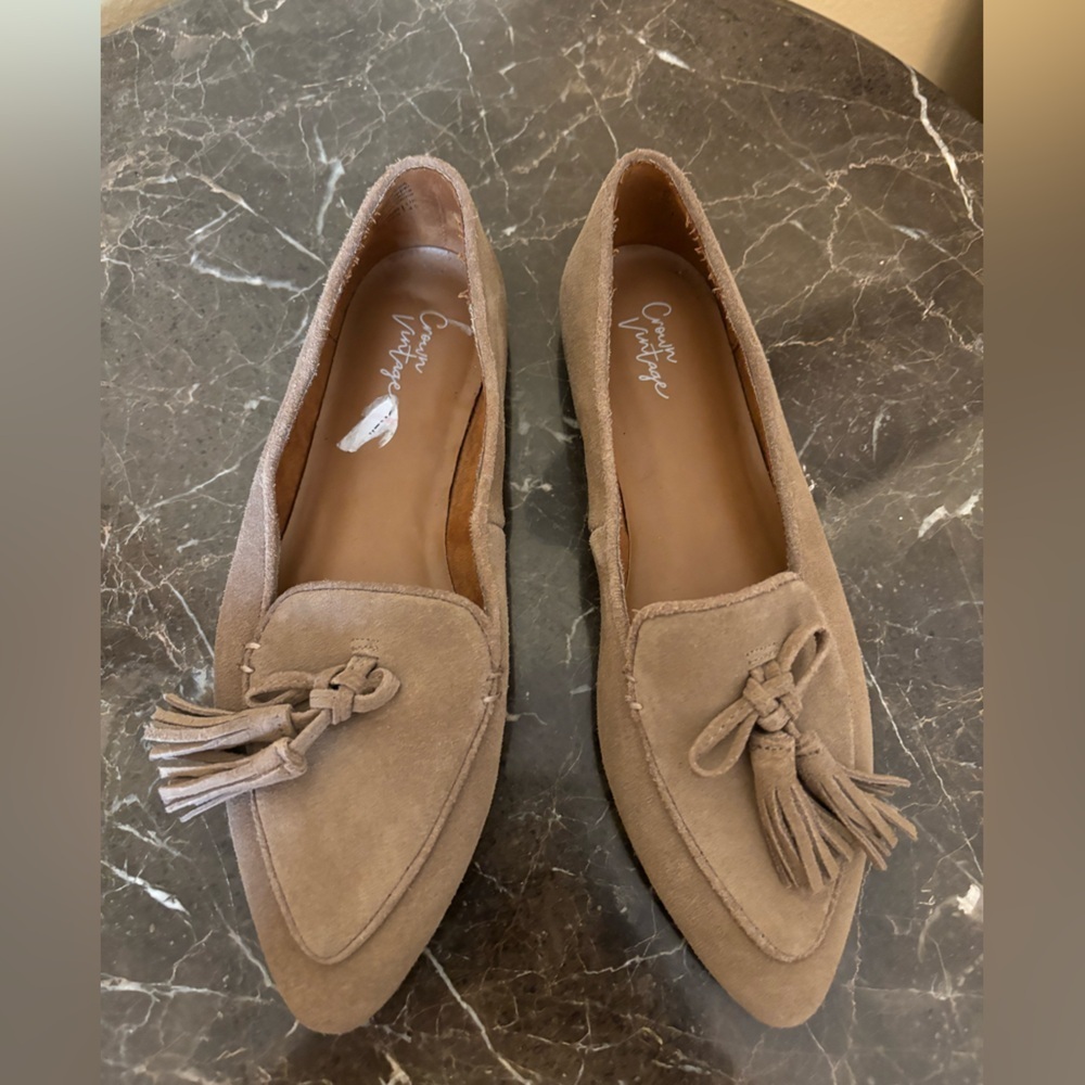 Tan vintage suede flats